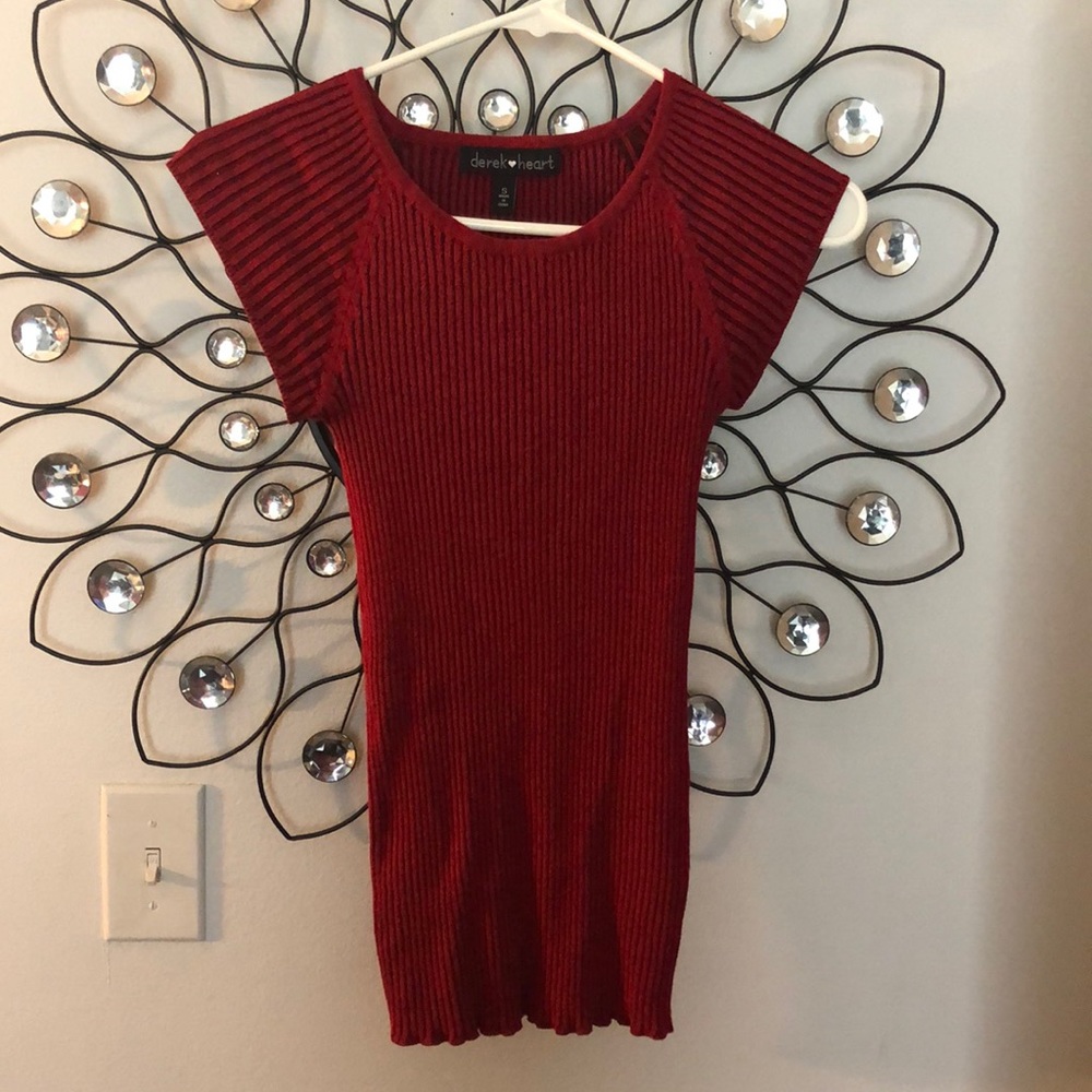 Derek Heart T-shirt Size S